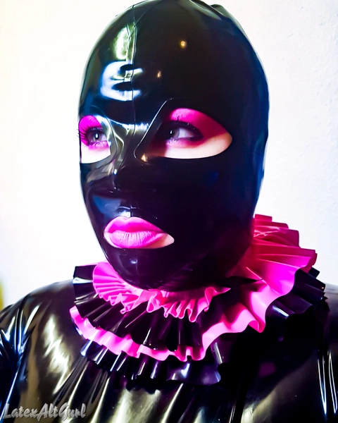 Latex Alt Gurl OnlyFans Picture