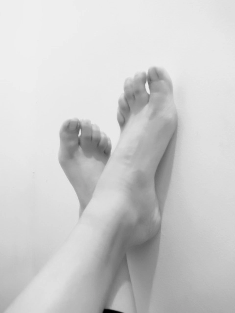 Honey Feet OnlyFans Picture