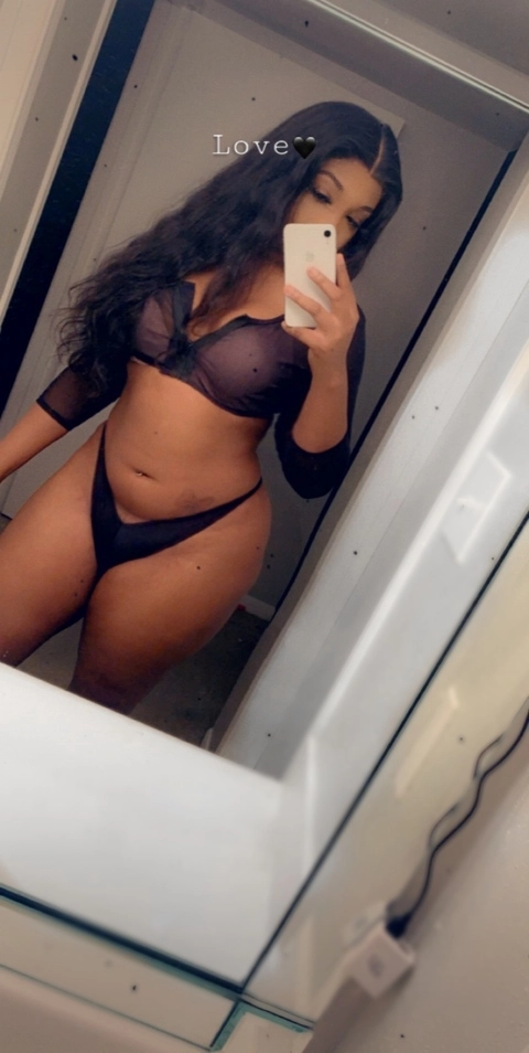 Somalia OnlyFans Picture